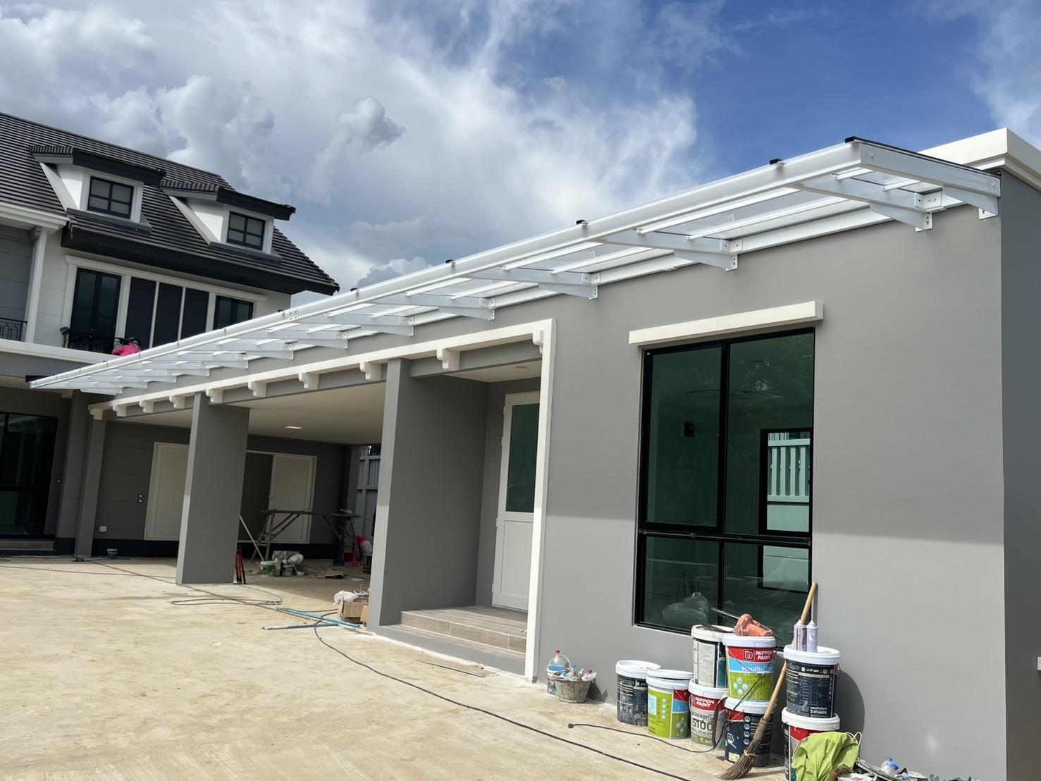 90 - https://หลังคาโรงจอดรถ.com | ช่างเอก บริการรับติดตั้งหลังคาโรงจอดรถครบวงจร ควบคุมงานโดยทีมวิศวกรมืออาชีพ พร้อมออกแบบ 3D ฟรี มีวัสดุหลายชนิดให้เลือก มั่นใจในโครงสร้างแข็งแรง สวยงาม พร้อมของแถมหลายรายการ